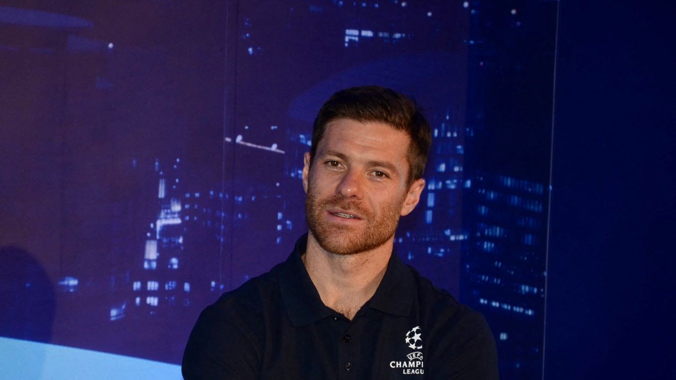 Mégsem Xabi Alonso irányítja a Mönchengladbachot