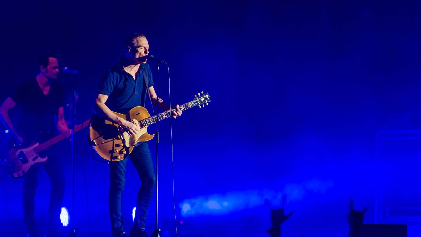 60 éves Bryan Adams