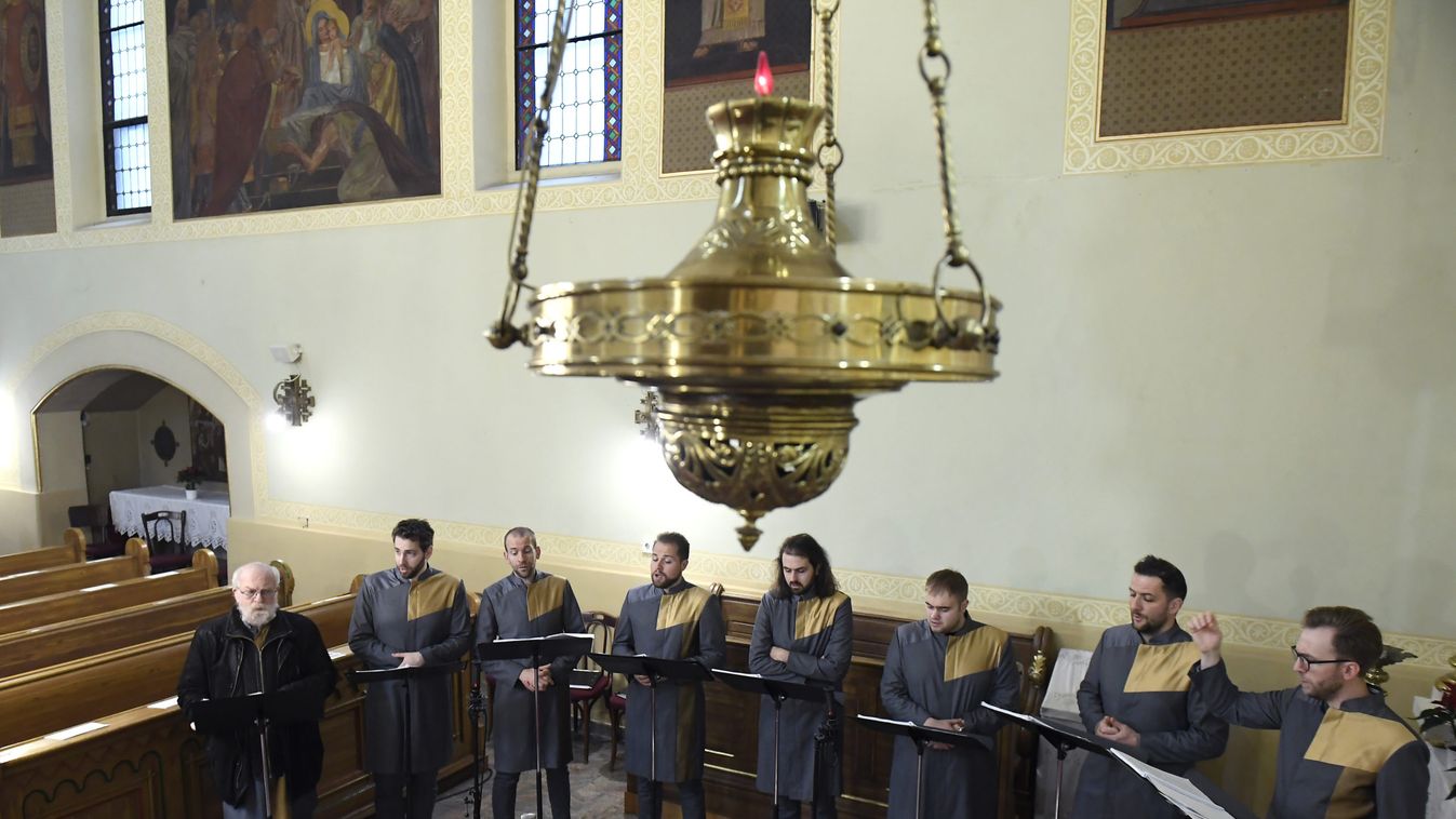 Vasárnap online koncertet ad a Szent Efrém Férfikar