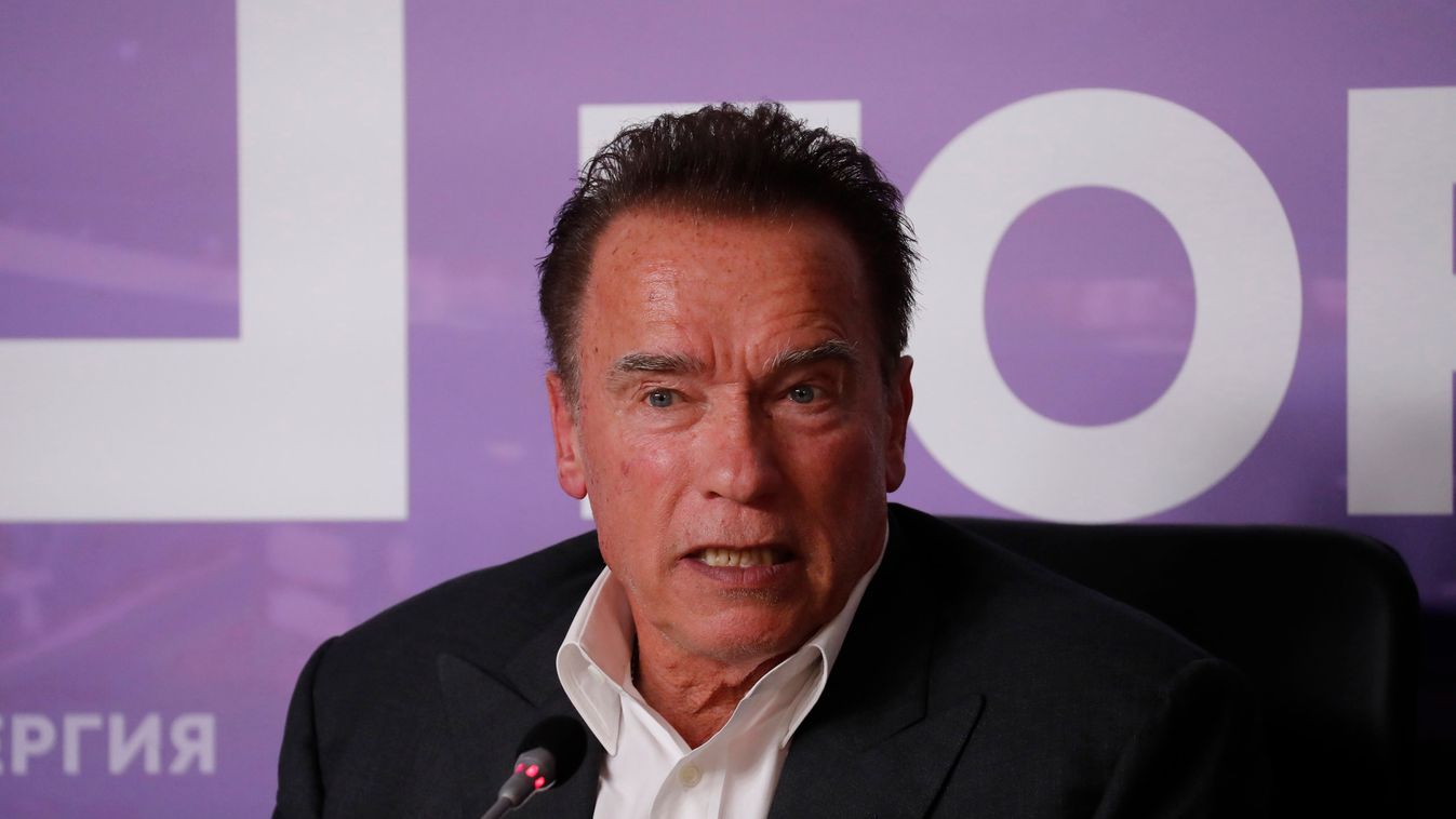 Nagyapa lett Arnold Schwarzenegger