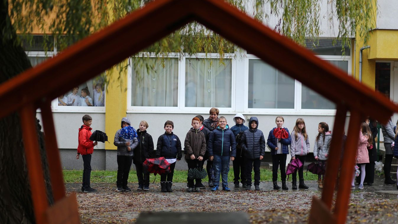 Felszentelték az új balassagyarmati játszóteret