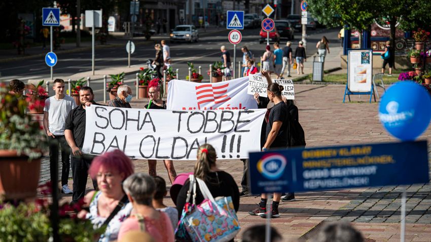 SZON - Győzni nem sikerült, de hősiesen helytállt a Ferencváros