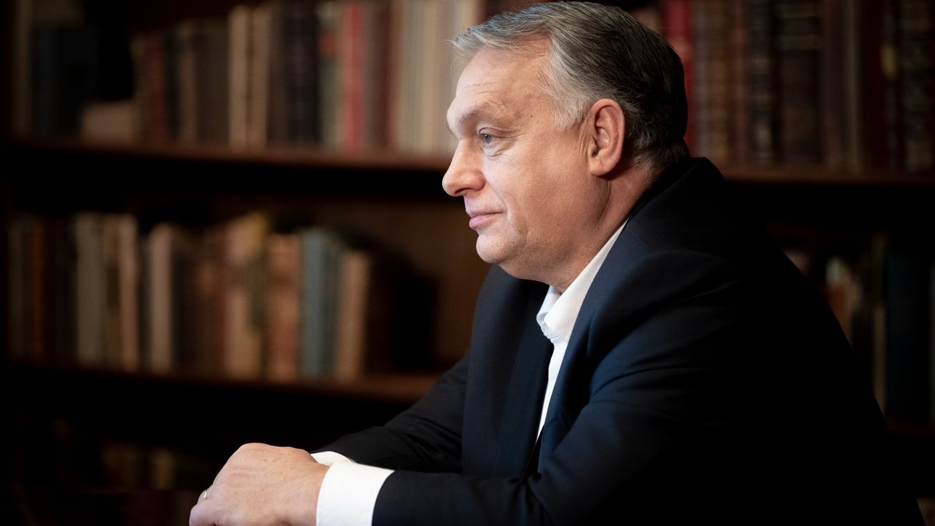 Előre, nem hátra – ünnepi beszélgetés Orbán Viktor miniszterelnökkel
