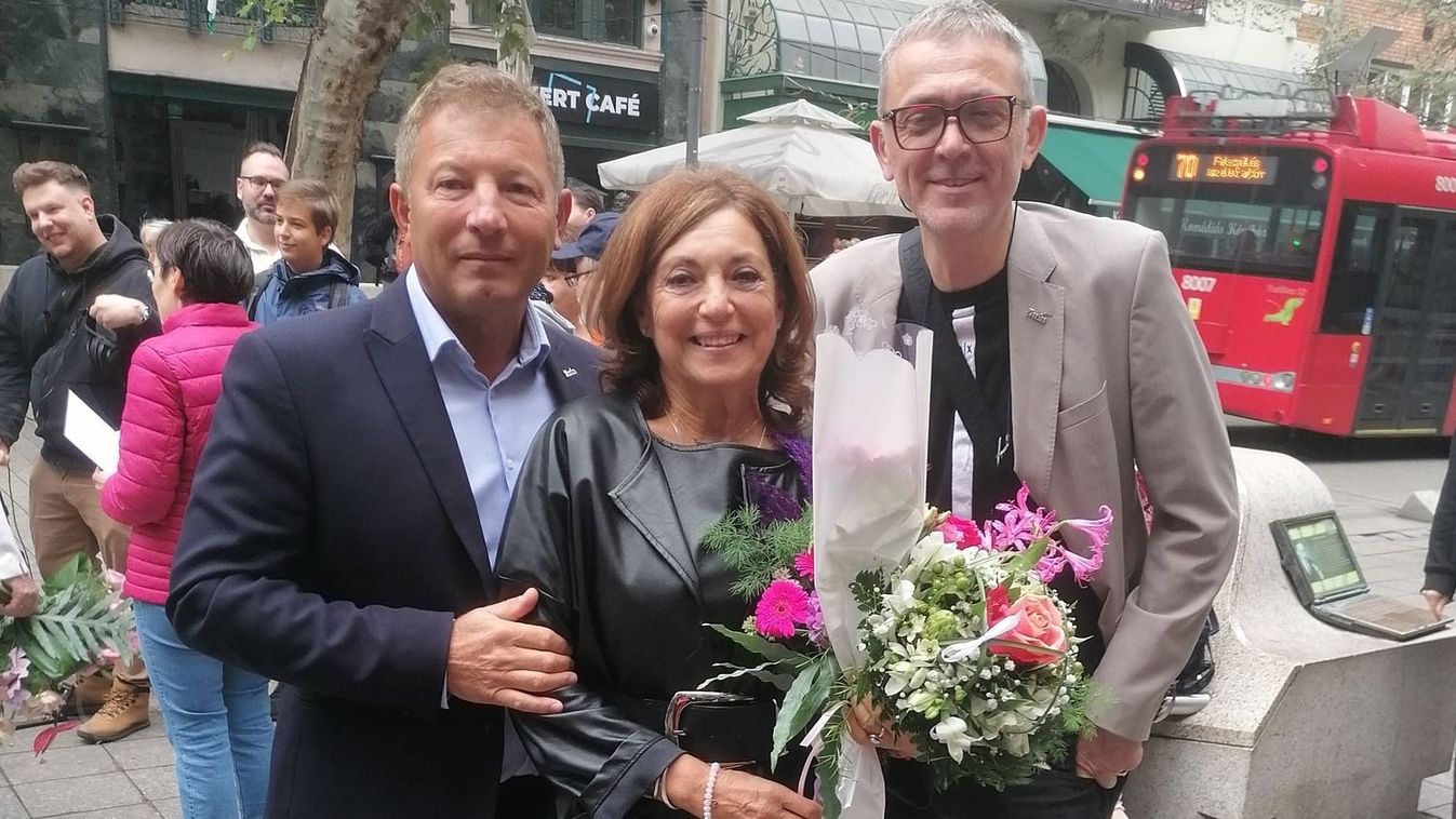 Otthagyta lábnyomát a halhatatlanok között a tarjáni színház művésznője, Vándor Éva