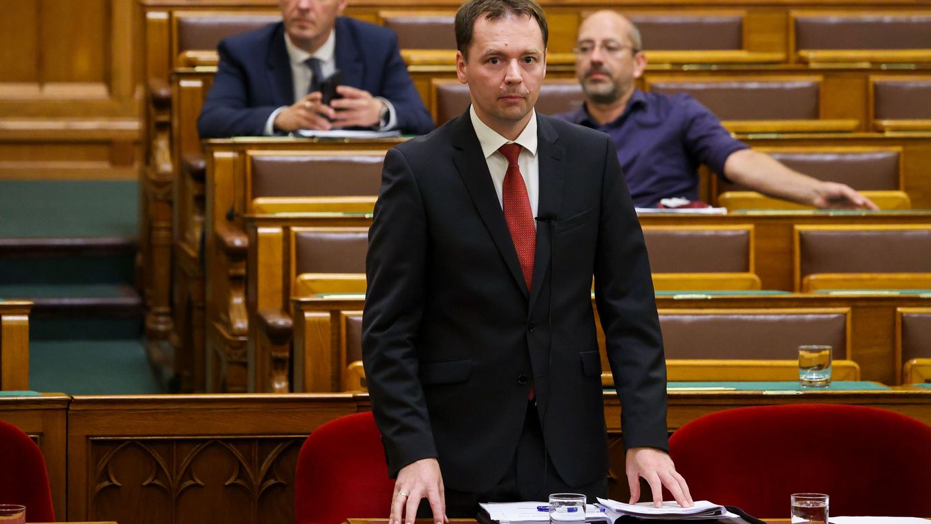 Brüsszel felülvizsgáltatná az adórendszert, de maradnak a családi kedvezmények