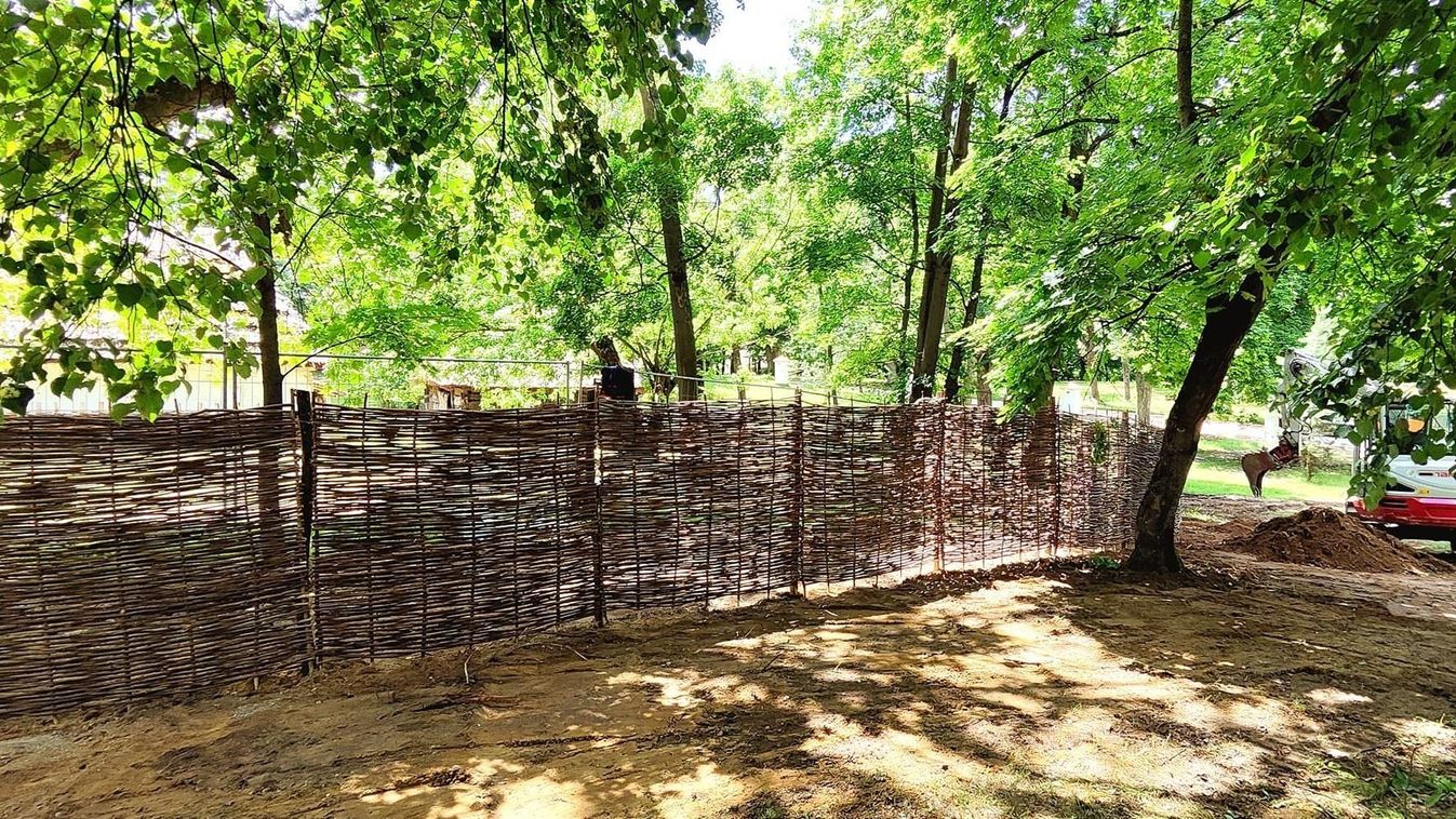 Új vesszőkerítést kap a balassagyarmati múzeum skanzenje
