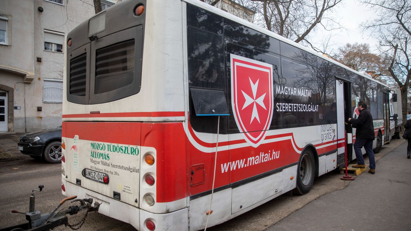 Mozgó orvosi rendelőkben látják el a betegeket a nógrádi hátrányos helyzetű falvakban is