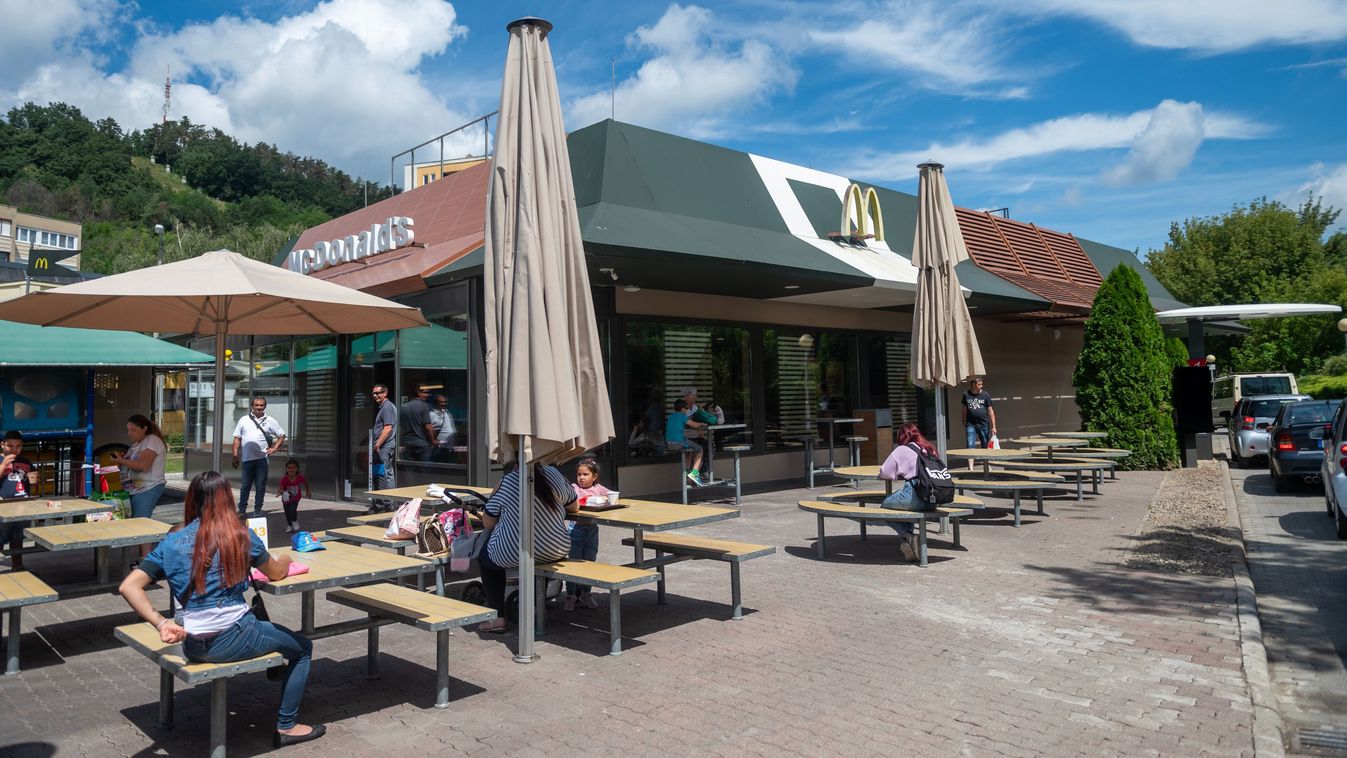 Felújítása után kinyitott a salgótarjáni McDonald’s