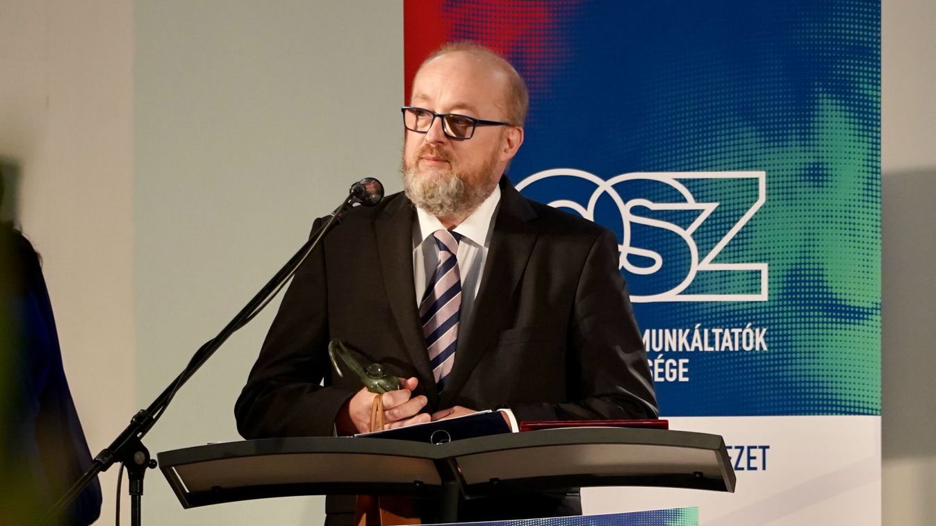 A csapatmunka erejében hisz a kitüntetett salgótarjáni főorvos (podcast)