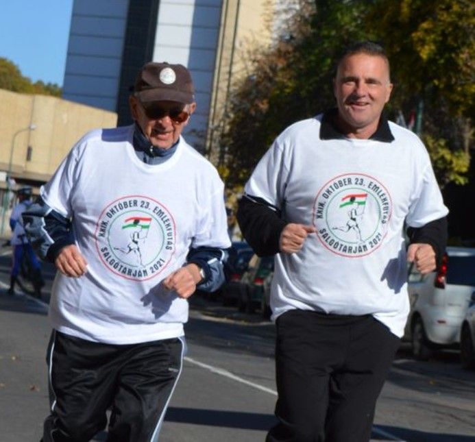 Schirilla György (jobbra) a főszervező Valiskó Ferenccel futott a korábbi rendezvényeken