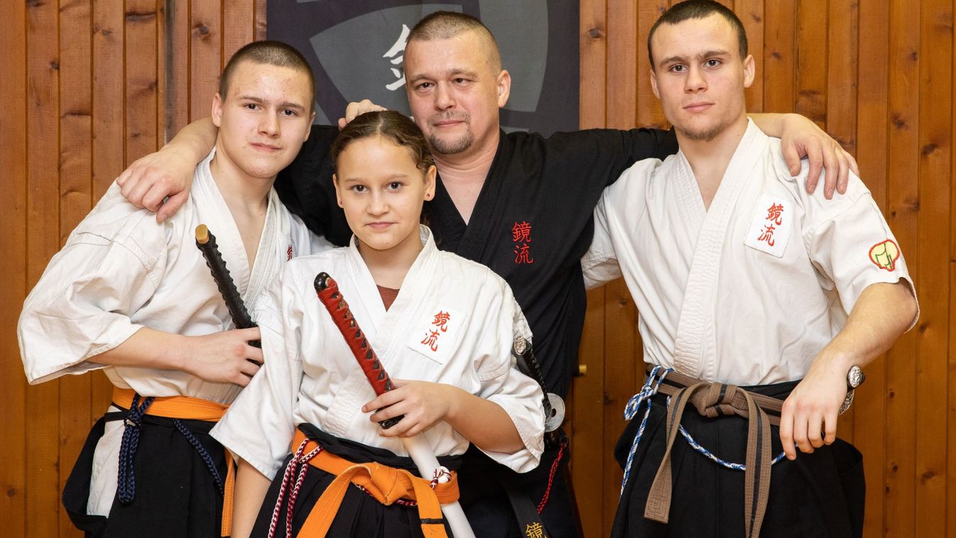 Testi és szellemi értéket is ad a Kagami-ryú japán harcművészet, amely Salgótarjánban is elérhető (fotók)