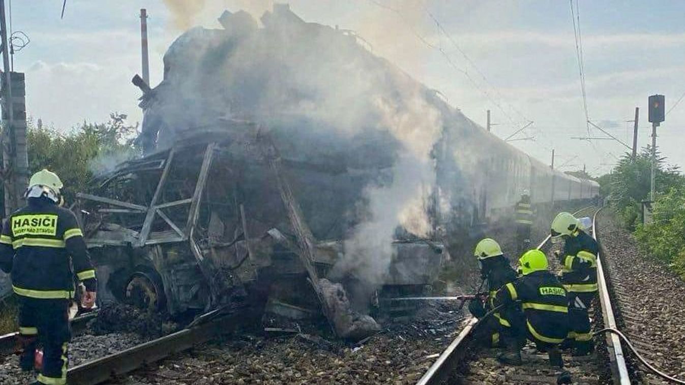 Szijjártó Péter részvétét nyilvánította szlovák kollégájának az érsekújvári vasúti baleset kapcsán