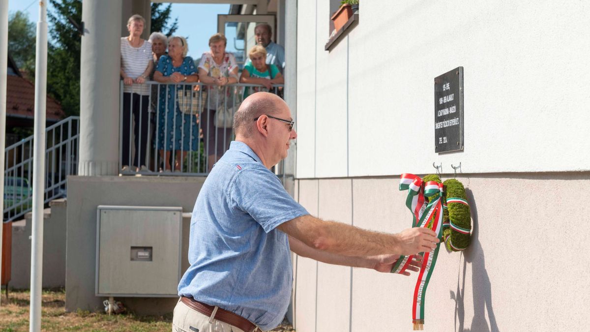 Már emléktábla is őrzi a zagyvarónai önkéntes tűzoltók munkáját