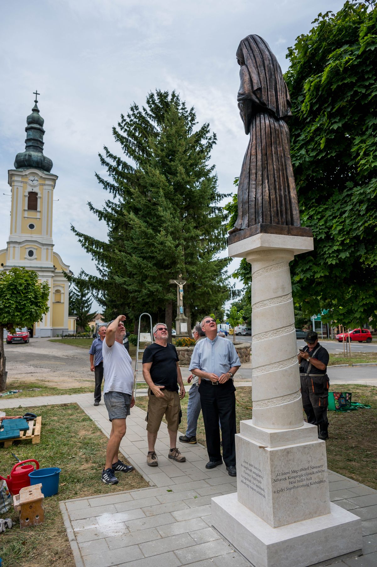 Szebalda nővér szobra