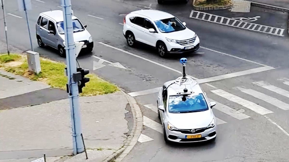 Google Street View autó Salgótarjánban