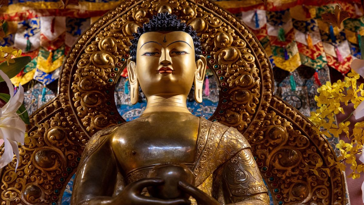 Gyógyító Buddha-ereklyék sorakoztak fel Taron a hétvégén