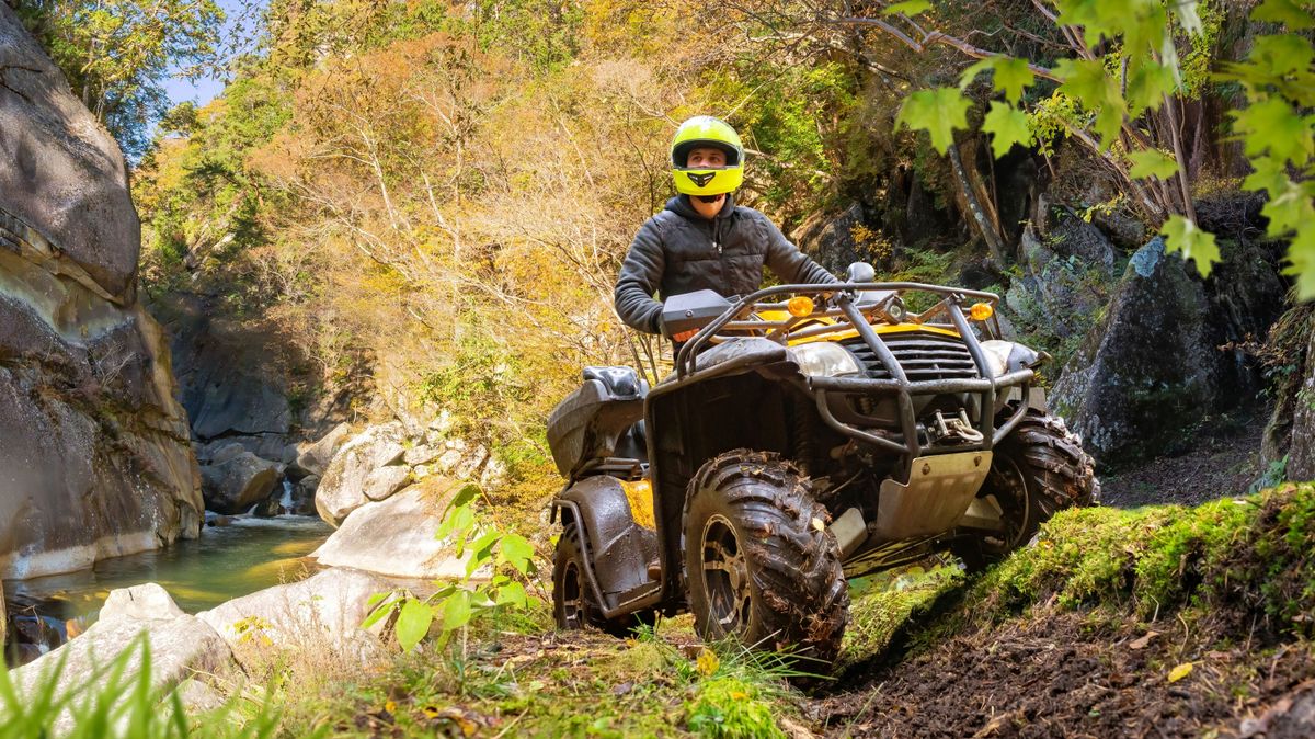 Mentőhelikopter érkezett a quaddal eleső lakosért