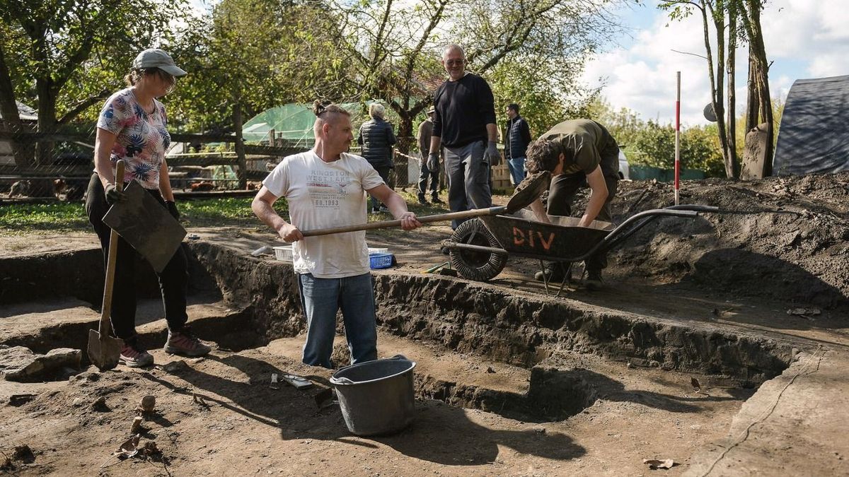 római kori alapfalak feltárása