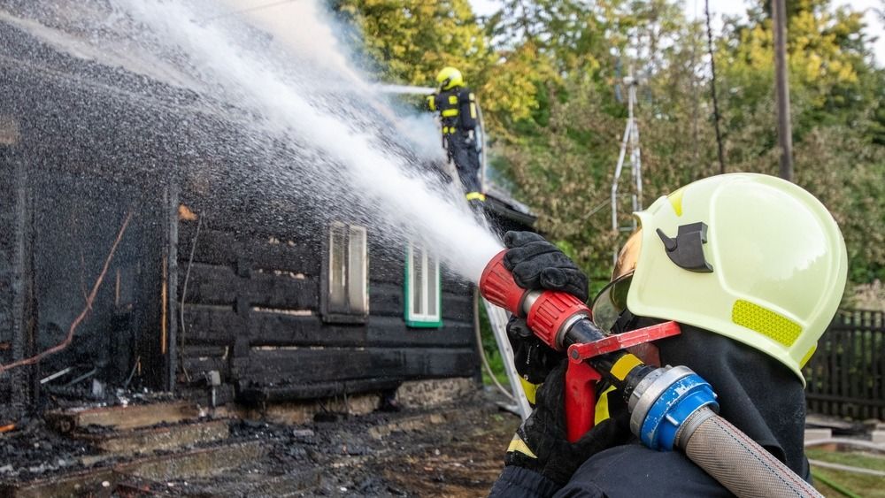 Tűz pusztított, három gyermek maradt fedél nélkül