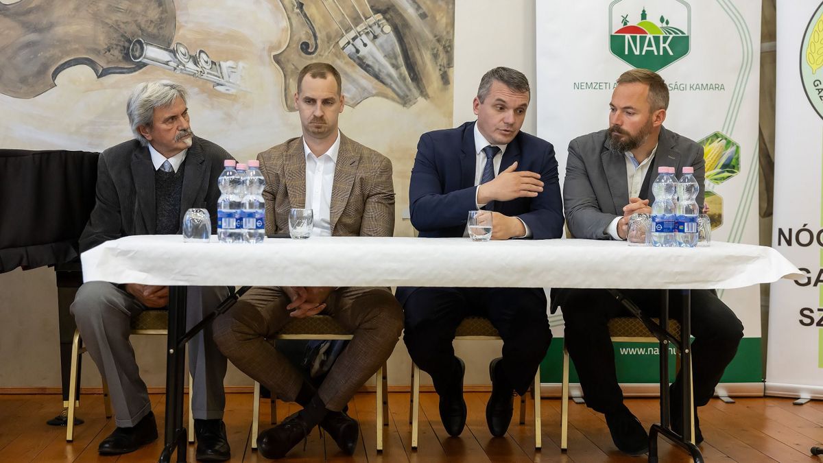 Sajtótájékoztató keretein belül ismertették az agrárpetíció céljait Balassagyarmaton