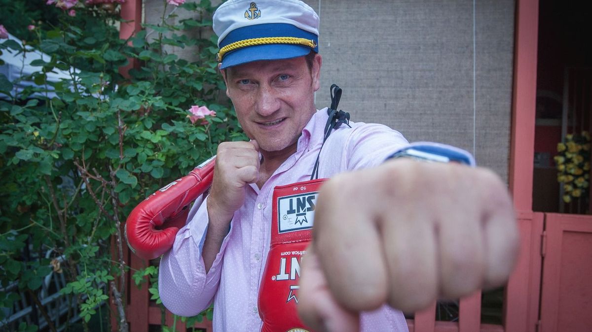 Bunyós Pityu ismét box edző szerepbe bújik, ezúttal híres tanítványt is kap