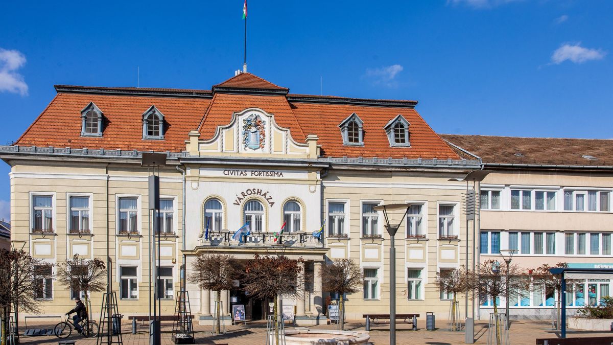 Balassagyarmat, költségvetés, Csach Gábor, ülés, képviselő-testület