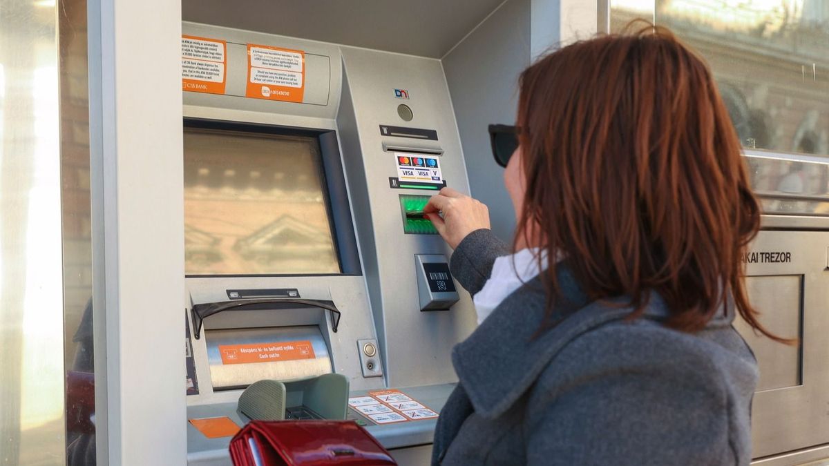 ATM, bankautomata, Nógrád,