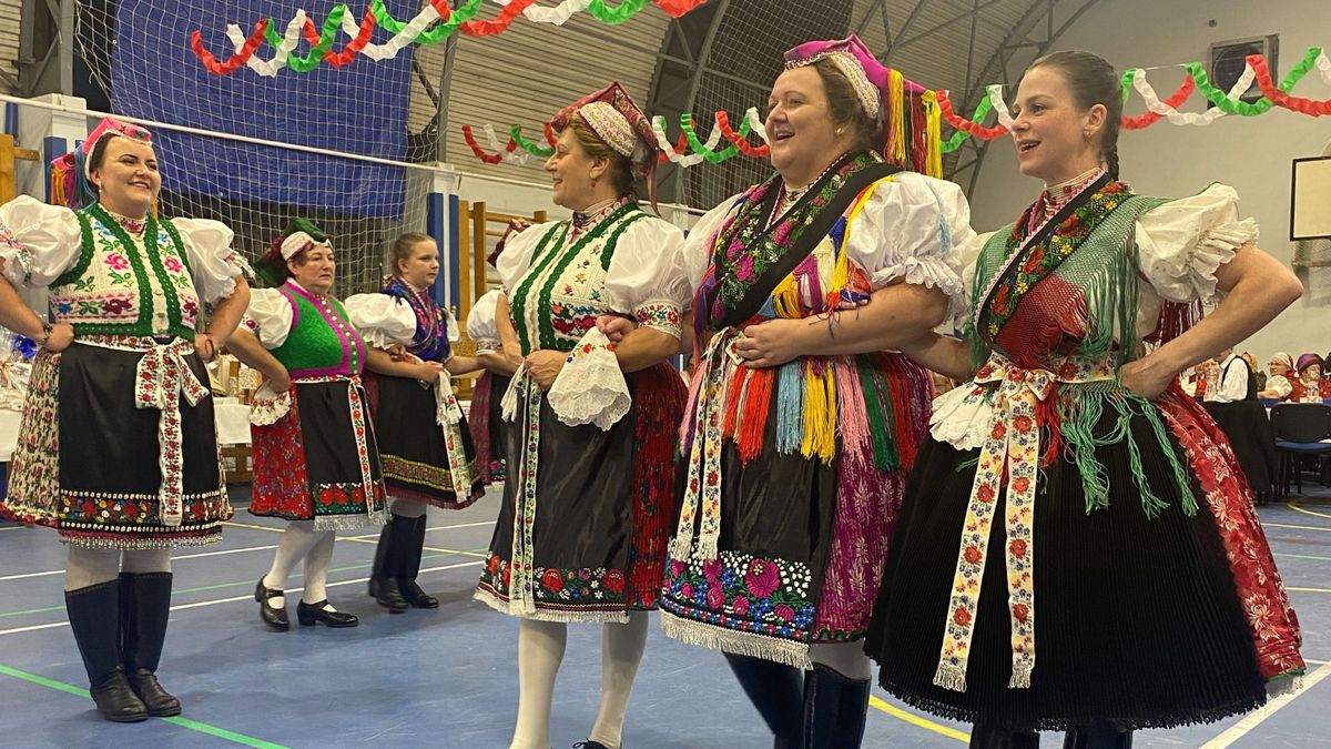 népviselet, Rimóc, Régi Módi viseletes játék, Balassagyarmat