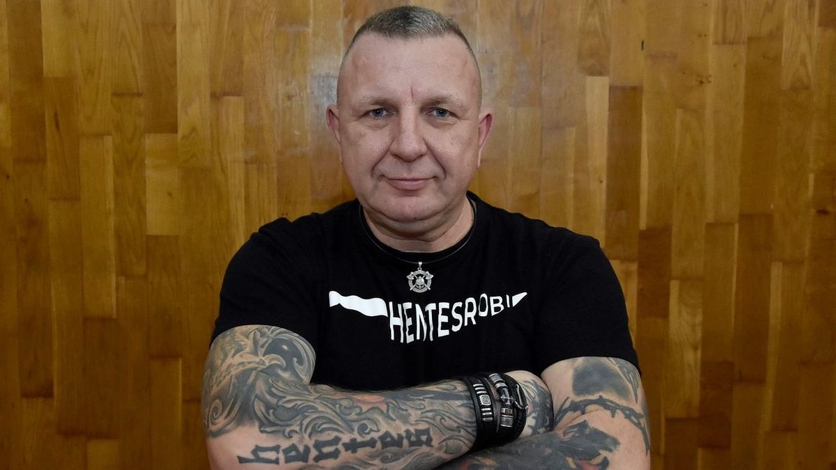 Varga Róbert, azaz Hentes Robi 2023 áprilisában fedezte fel a TikTokot, ma már több mint 70 ezren követik
