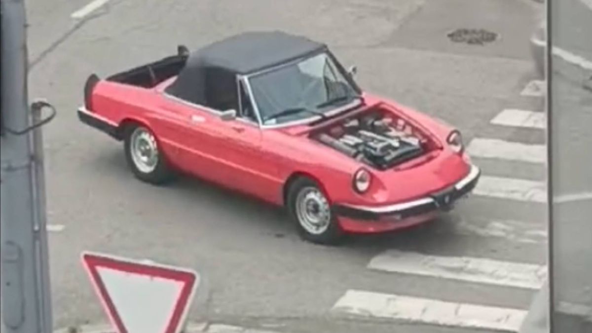 Az Alfa Romeo Spider felkeltette a figyelmet