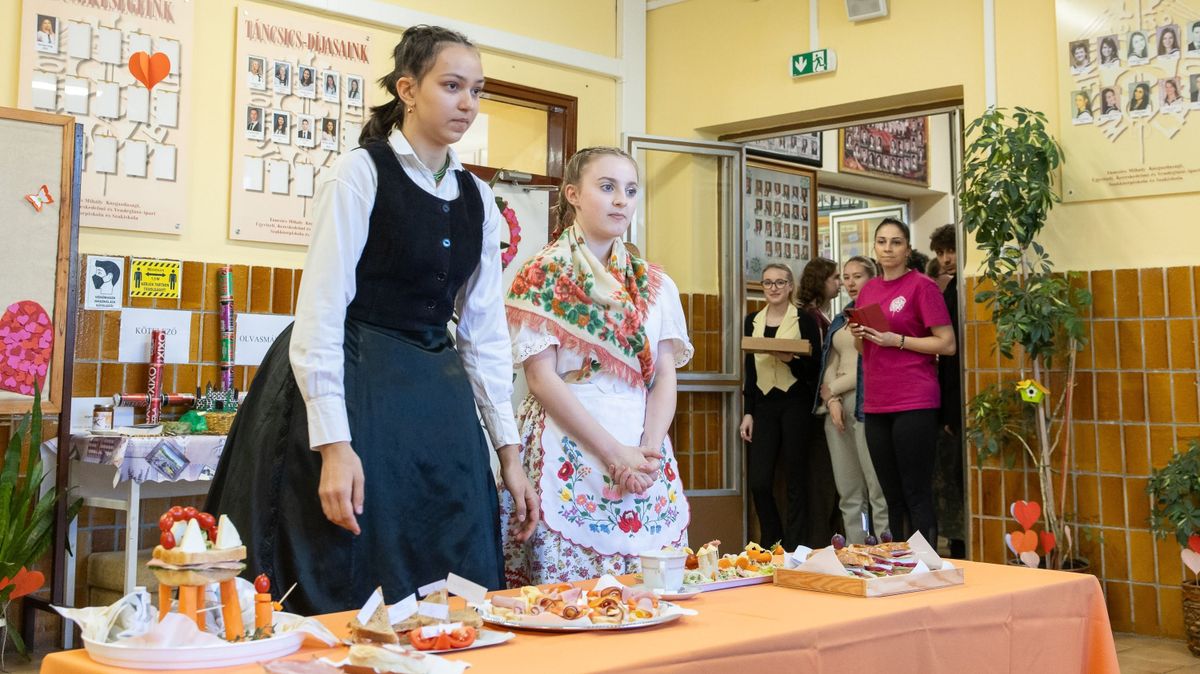 programok, Táncsics Napok, Táncsics Kupa, kötelező olvasmányok