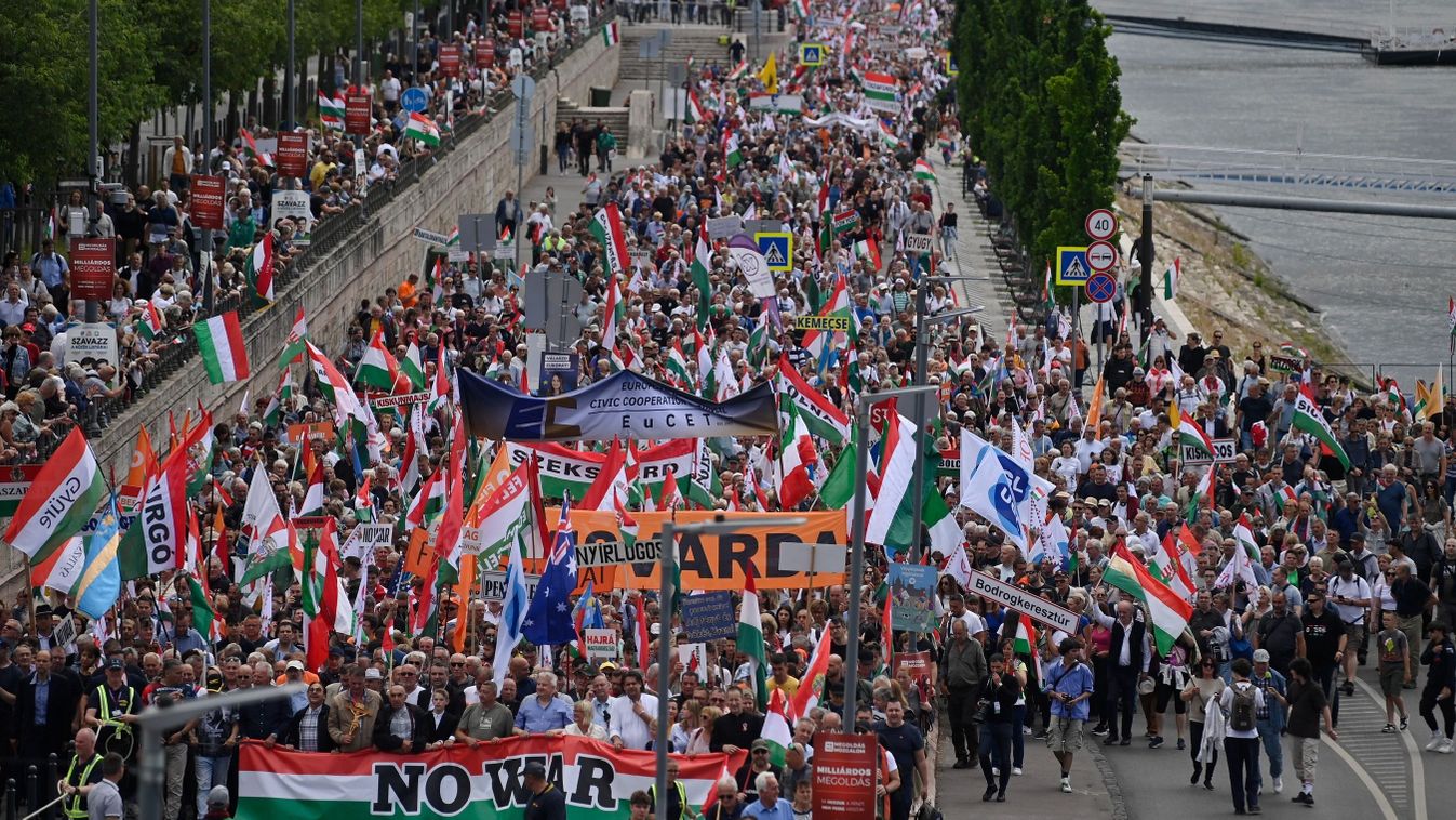 Tarol a Fidesz, megindult a Tisza apadása