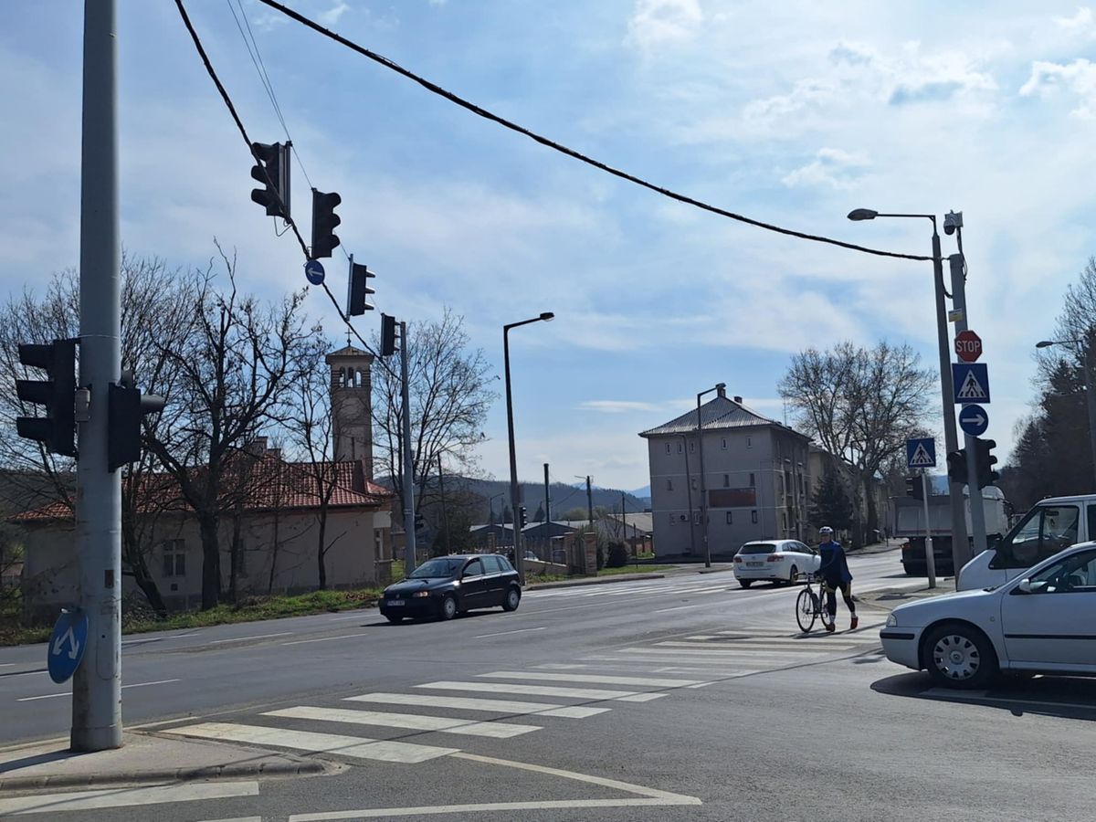 jelzőlámpák-közlekedés-Zagyvapálfalva