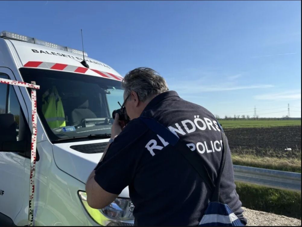 Baleset történt az M1-esen: drónnal ütközött egy útellenőr