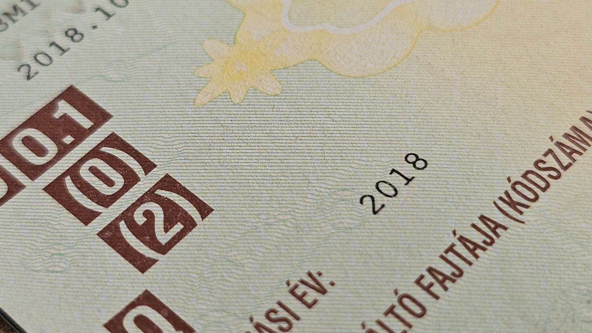 A forgalmi engedélyben szereplő adatok pontosítása kulcsfontosságú lehet egy gépjármű eladásánál vagy hatósági ügyintézés során.