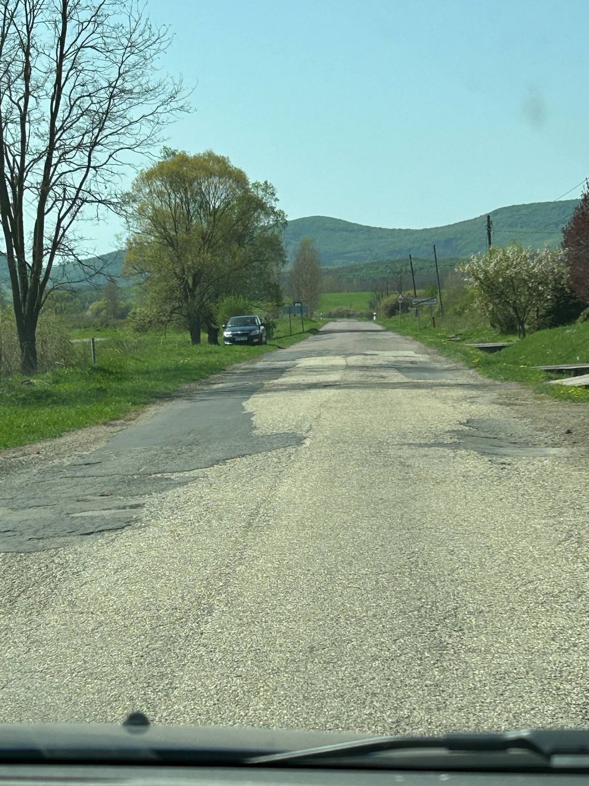 Traffipax figyeli a gyorshajtókat a hepe-hupás úton Nógrádban, Fotó: Beküldött