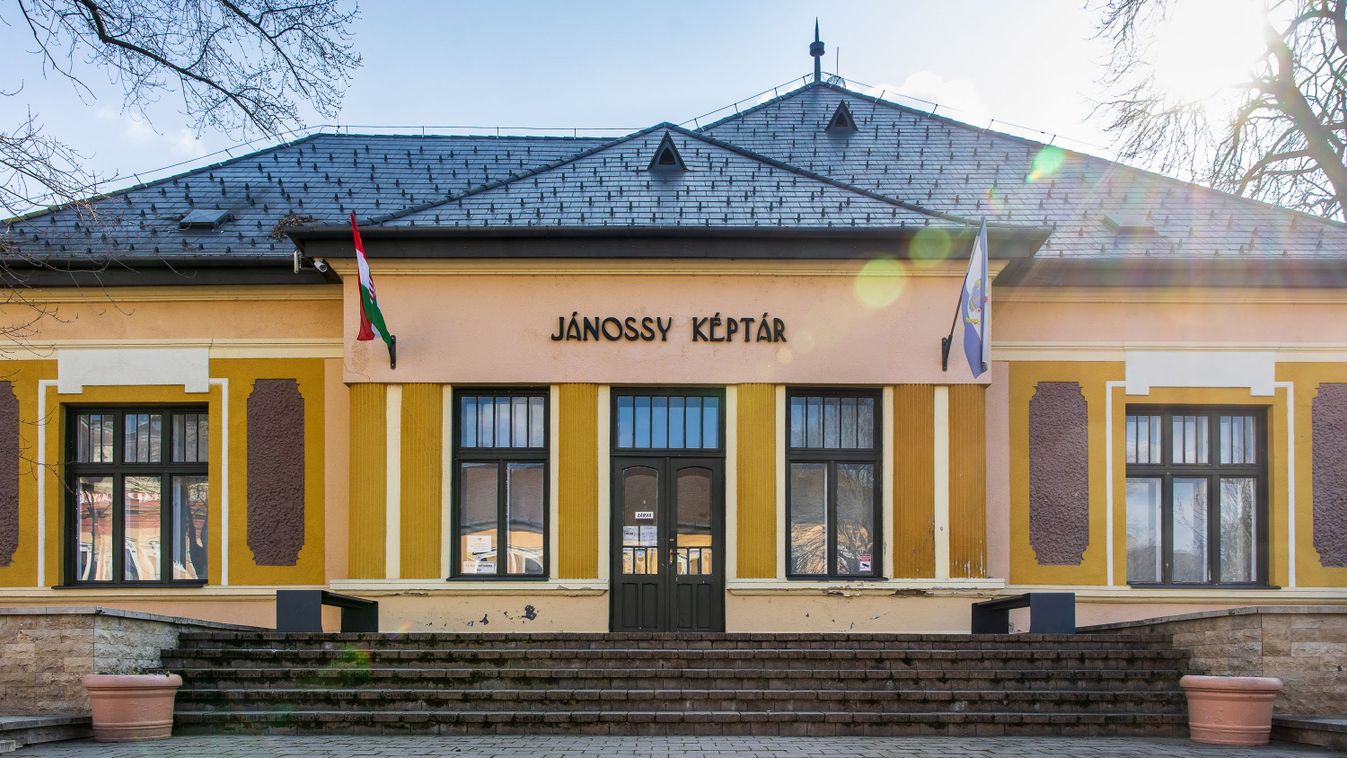 Jubileumi tárlattal emlékeznek Csohány Kálmán grafikusművészre