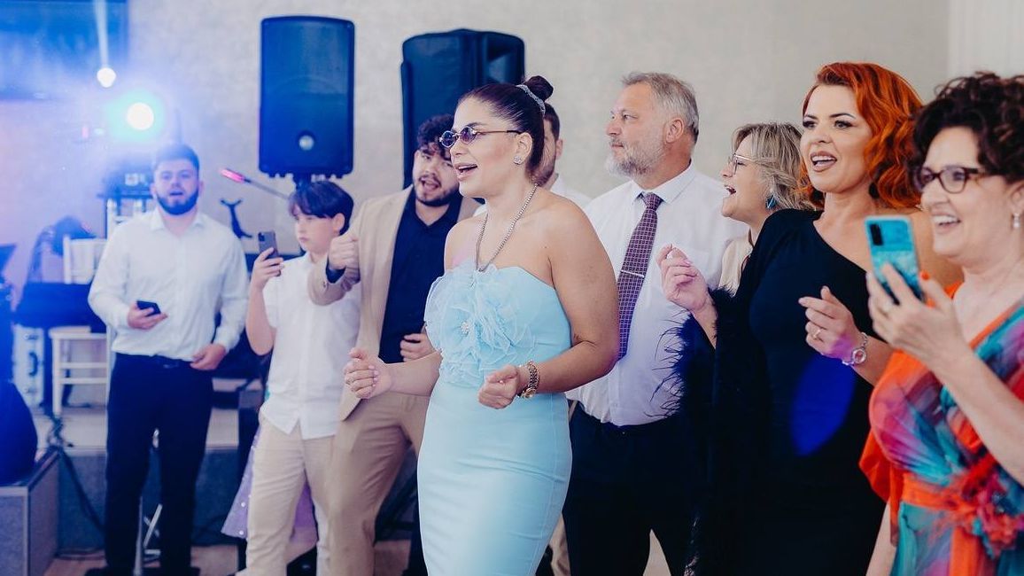 Gáspár Győző és Evelin láthatóan jól érezték magukat az esküvőn