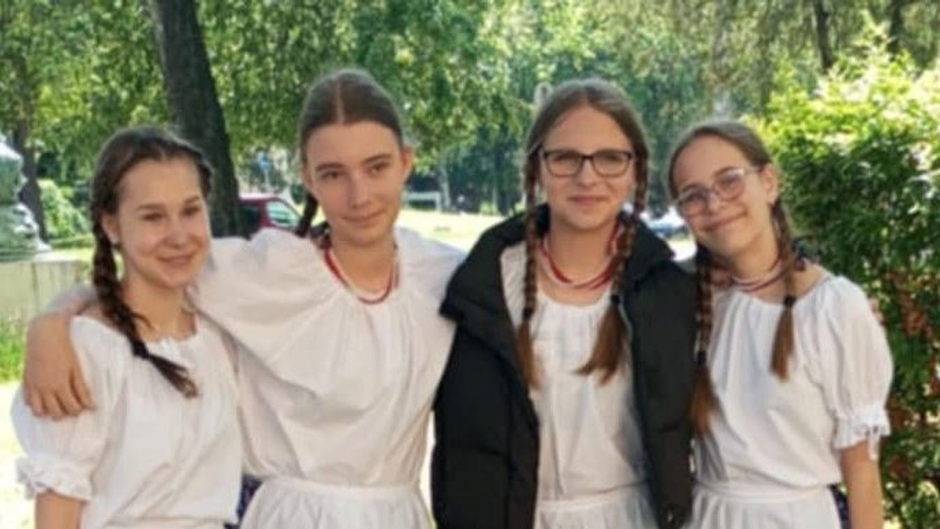 Elkápráztatták a zsűrit a salgótarjáni népdalénekesek