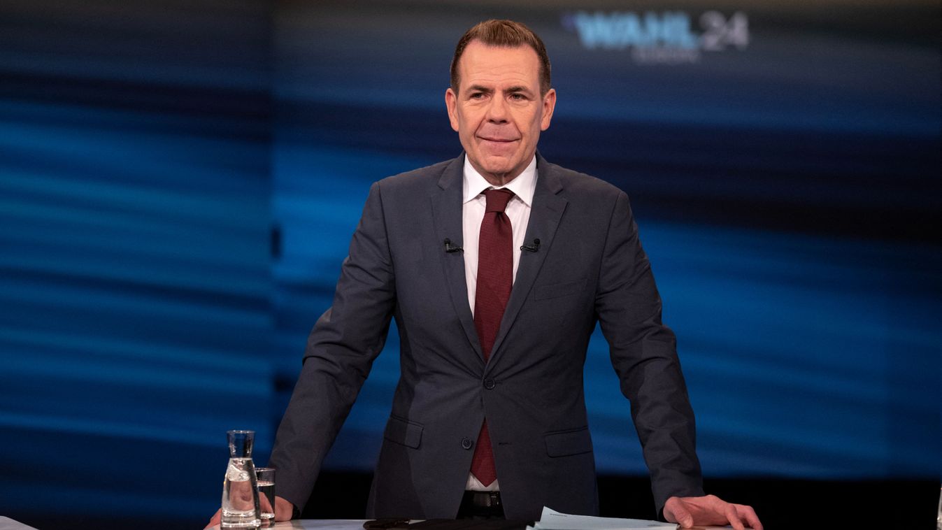 A magyar kormányfőt méltatta az EP-ben Harald Vilimsky