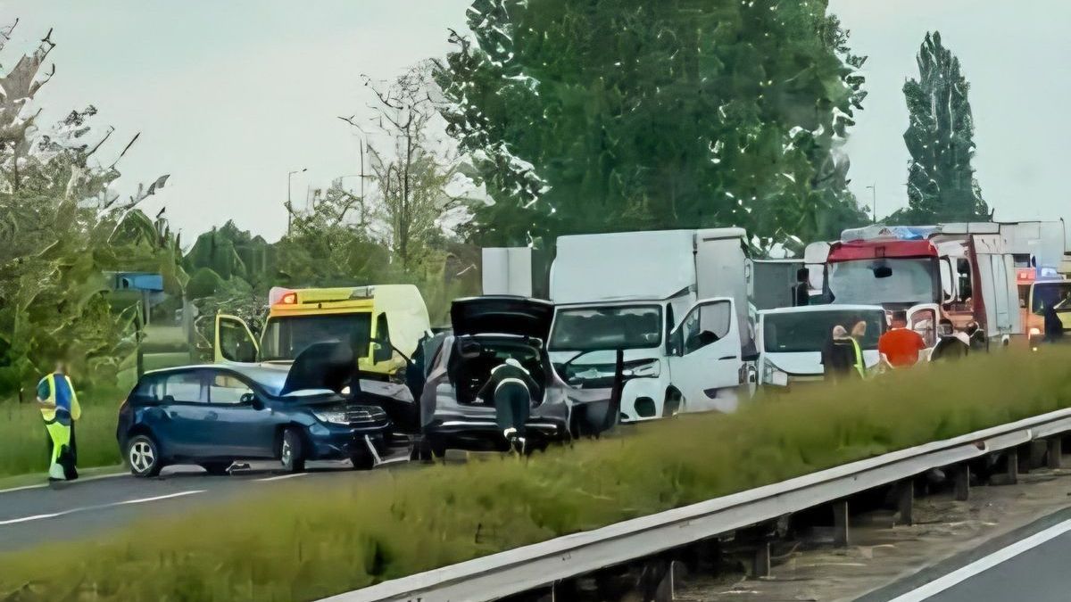 A baleset miatt hatalmas torlódás alakult ki az M3-as autópálya érintett szakaszán