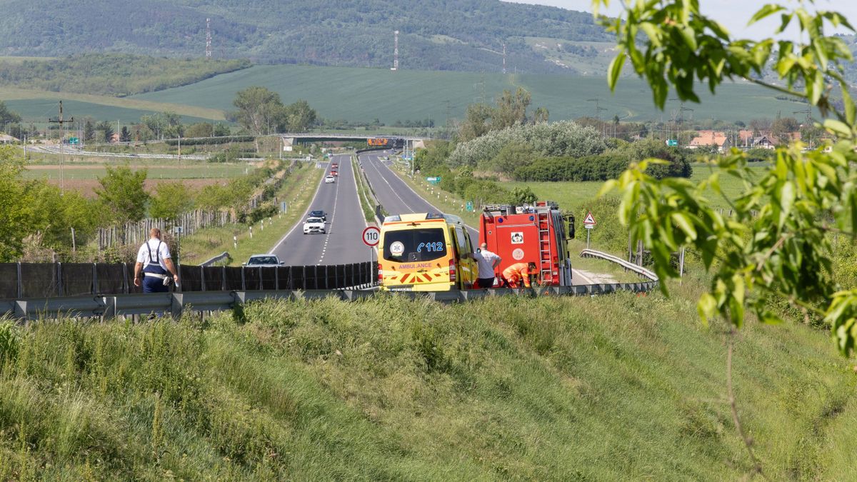 Halálos motorbaleset történt a 21-es főúton szombat délután