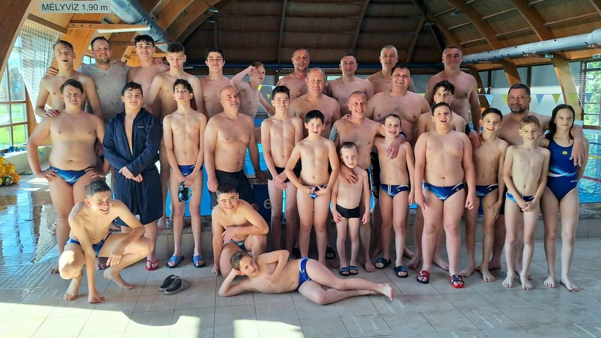 A balassagyarmati csapat tagjai az apukák ellen is megmérkőztek