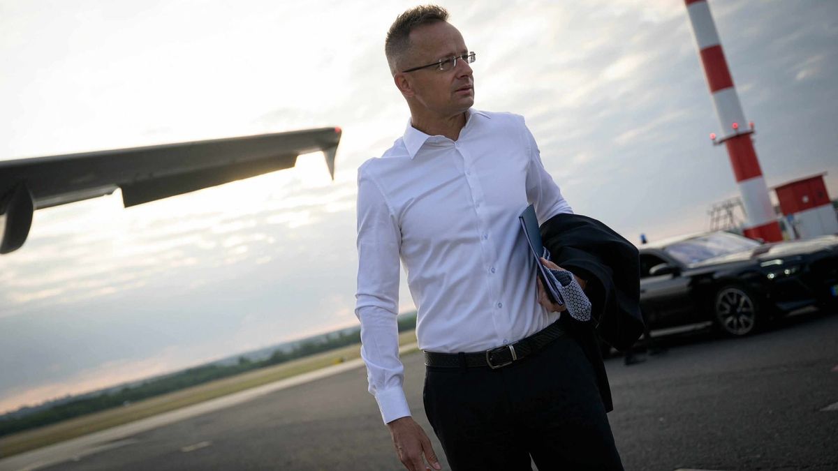Szijjártó Péter Brüsszel újabb támadása ellen emelt szót