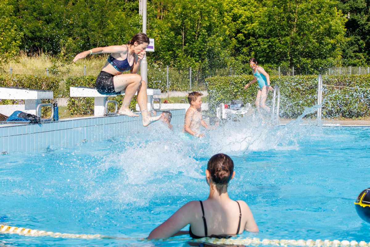 strand, strandszezon, salgótarjáni Városi Strandfürdő