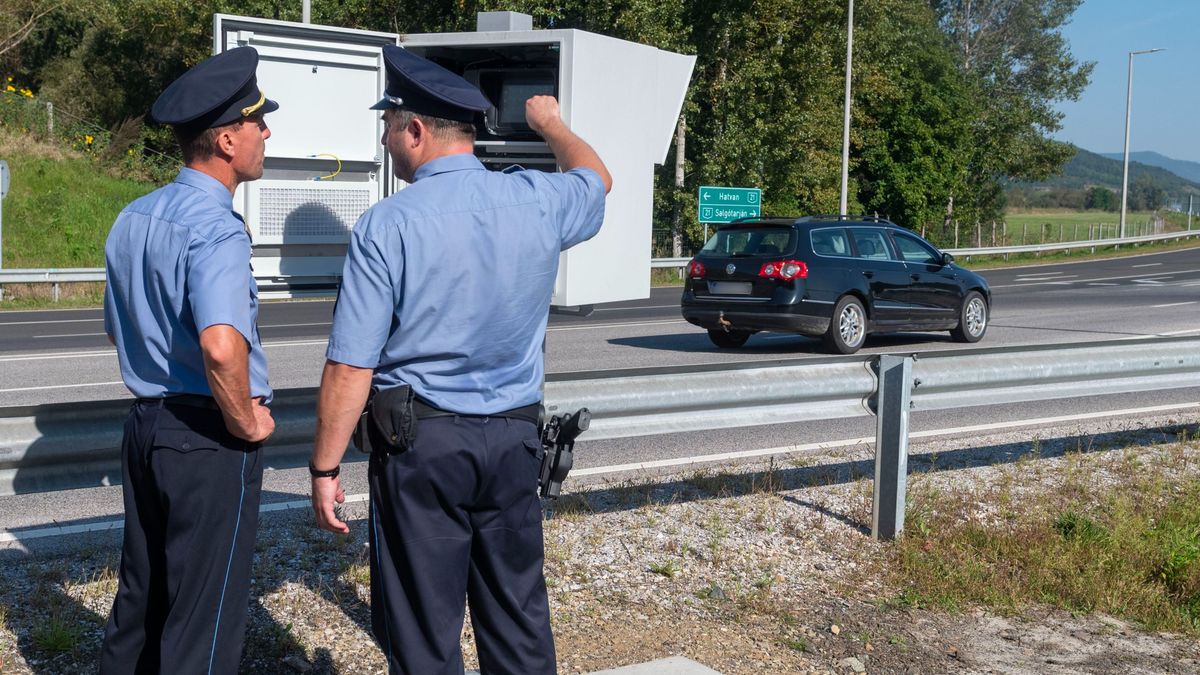 A gyorshajtás elleni fellépés kulcseleme a közúti ellenőrzés, mégis több tízezer bírság marad rendezetlen Magyarországon.