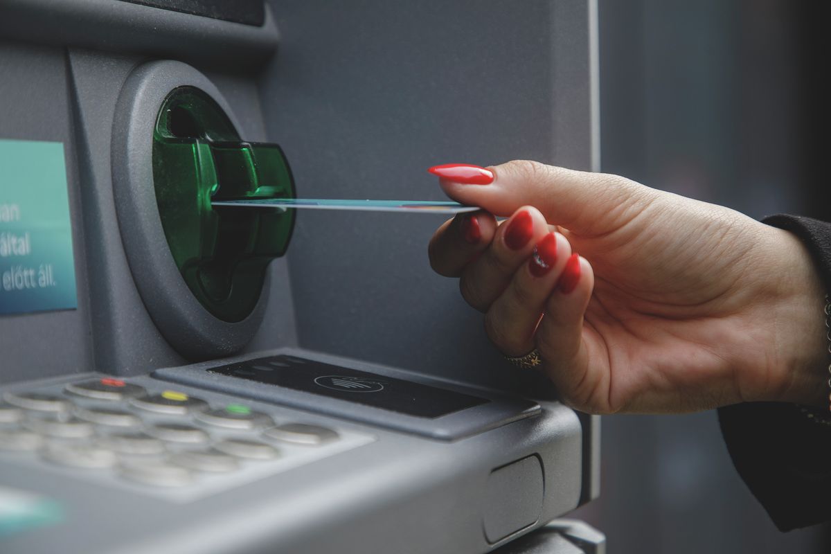 Az OTP Bank fontos közleményt adott ki, ezek a szolgáltatások nem lesznek elérhetők