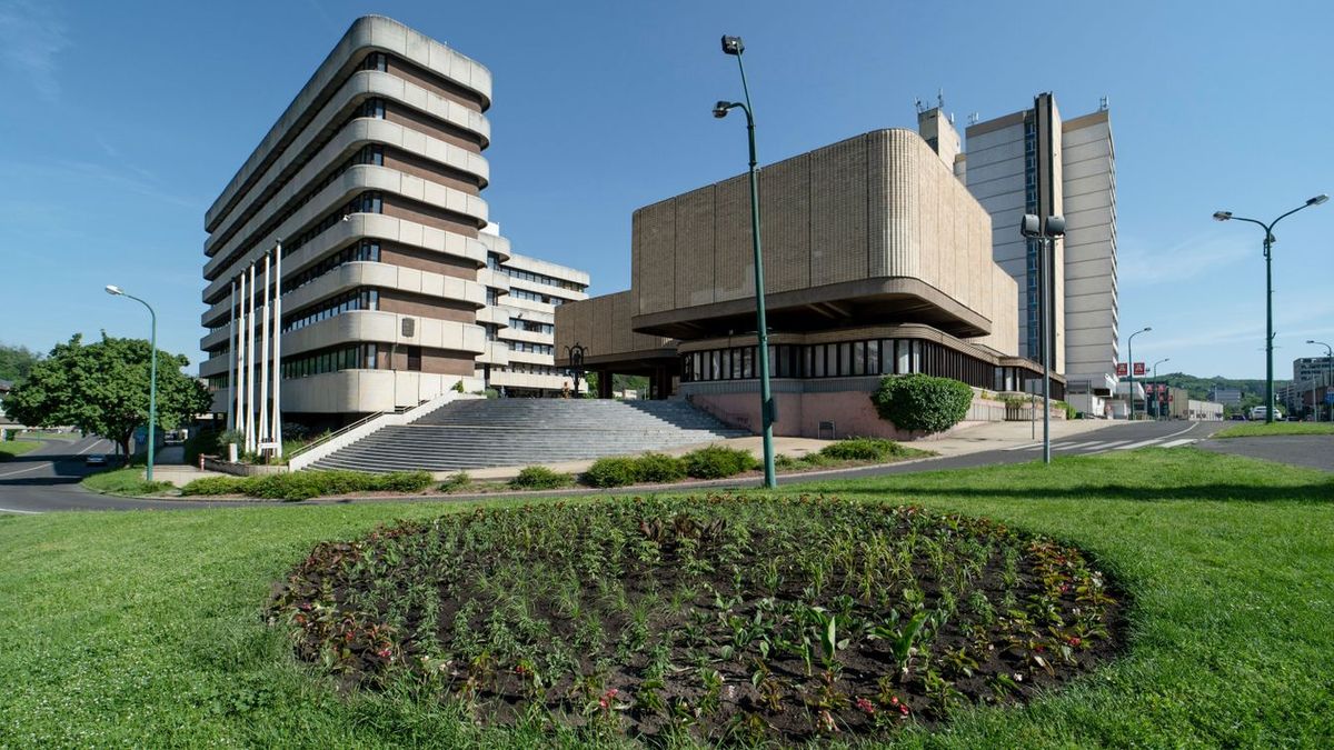Olyan díjat kapott a salgótarjáni hivatal, ami sok munkahelynek csak álom