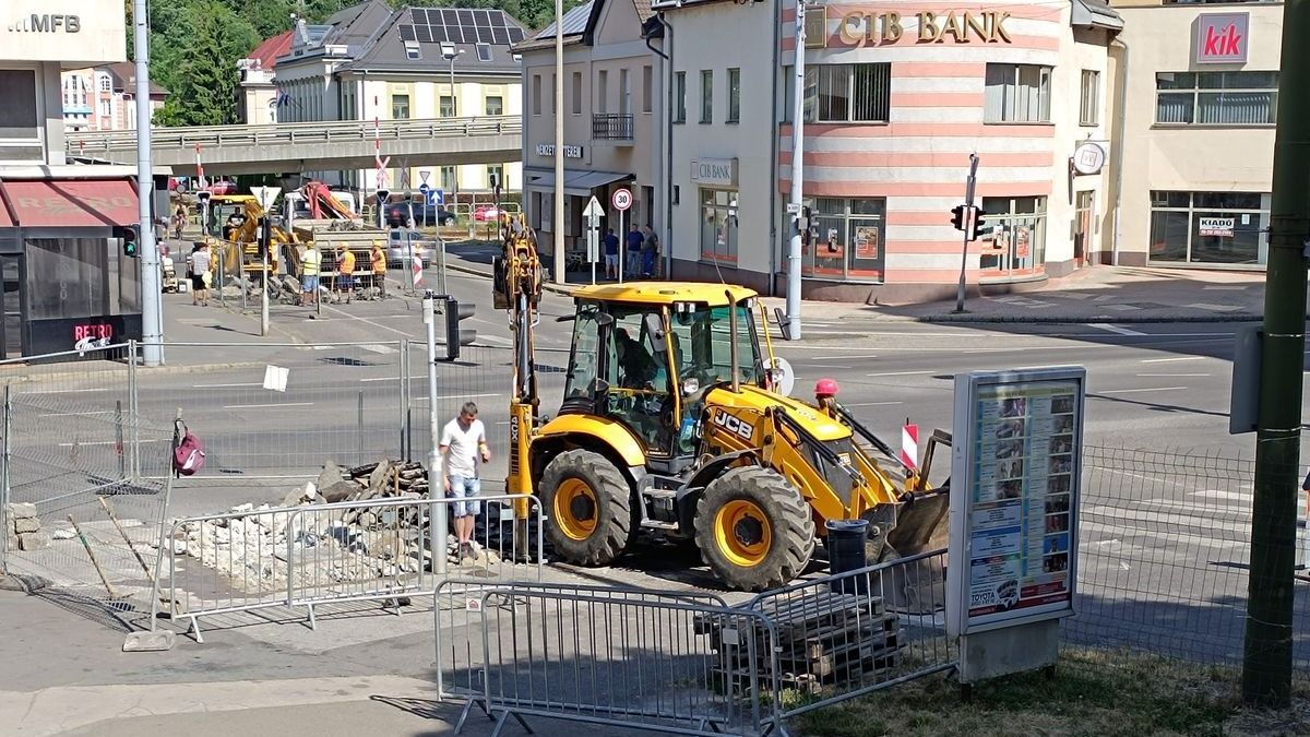 Leáll a munka, ami megváltoztatta forgalom rendjét Salgótarjánban