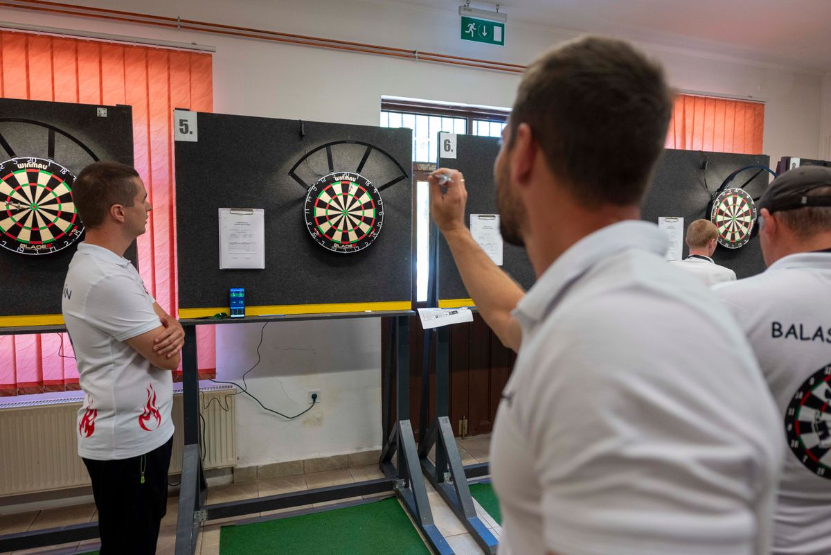 darts
